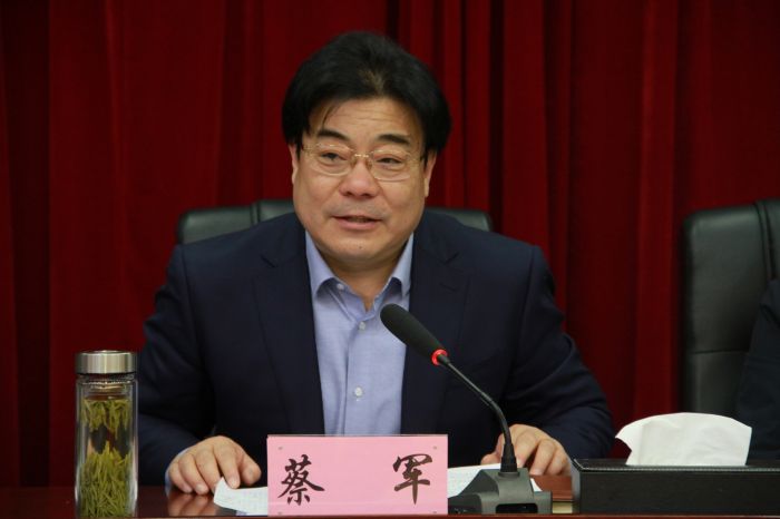 市国贸集团传达学习市第六次党代会暨市“两会”精神 (1).jpg